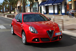 Alfa Romeo Giulietta 1.7 TBi 240 CV TCT Quadrifoglio Verde Quadrifoglio Verde Turismo Rojo 8C Competizione Exterior Frontal-Lateral 5 puertas