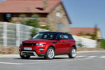 Land Rover Range Rover Evoque TD4 150 CV 4x4 Aut. Gama Evoque Todo terreno Exterior Frontal-Lateral 5 puertas