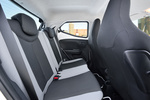 Toyota Aygo 5p 1.0 VVT-i 69 CV Paquete interior IN-touch Turismo Interior Asientos 5 puertas