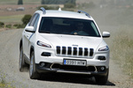 Jeep Cherokee 2.0 Diesel 4x2 140 CV Limited Todo terreno Blanco Brillante Exterior Frontal 5 puertas