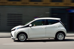Toyota Aygo 5p 1.0 VVT-i 69 CV x-play Turismo x-blanco Exterior Lateral 5 puertas