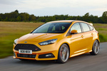 Ford Focus ST ST Turismo Tangerine Scream Exterior Frontal-Lateral 5 puertas