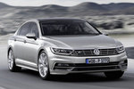 Volkswagen Passat R-Line Turismo Exterior Frontal-Lateral 4 puertas