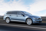 Volkswagen Passat Gama Passat Sport Turismo familiar Exterior Lateral-Frontal 5 puertas