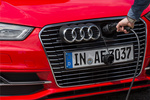 Audi A3 e-tron e-tron Turismo Rojo Misano Efecto Perla Exterior Toma de recarga 5 puertas