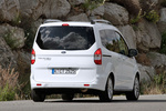 Ford Tourneo Courier 1.6 TDCi 95 CV Titanium Monovolumen Blanco Exterior Lateral-Posterior 5 puertas