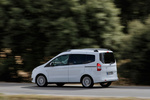 Ford Tourneo Courier 1.6 TDCi 95 CV Titanium Monovolumen Blanco Exterior Lateral-Posterior 5 puertas
