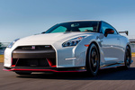 Nissan GT-R GT-R Nismo GT-R Nismo Coup&eacute; Exterior Lateral-Frontal 2 puertas