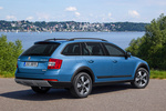 Skoda Scout Gama Scout Gama Scout Turismo familiar Azul Race Metalizado Exterior Posterior-Lateral 5 puertas