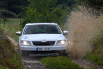 Skoda Scout Gama Scout Gama Scout Turismo familiar Blanco Luna Metalizado Exterior Frontal 5 puertas
