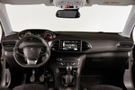 Peugeot 308 1.6 e-HDi 115 Allure Turismo familiar Interior Salpicadero 5 puertas