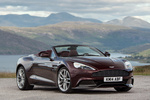 Aston Martin Vanquish V12 577 CV Gama Vanquish Volante 2015 Descapotable Divine Red Exterior Lateral-Frontal 2 puertas