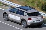 Citro&euml;n C4 Cactus e-HDI 92 ETG6 Shine Turismo Marr&oacute;n oliva metalizado Exterior Lateral-Frontal-Cenital 5 puertas