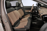 Citro&euml;n C4 Cactus e-HDI 92 ETG6 Shine Turismo Interior Asientos 5 puertas