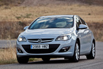 Opel Astra 1.6 CDTI 136 CV Gama Astra 5 puertas Turismo Plata Lago Exterior Frontal-Lateral 5 puertas