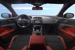 Jaguar XE S Turismo Interior Salpicadero 4 puertas