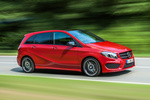 Mercedes-Benz Clase B 250 4MATIC AMG Line Monovolumen Rojo Jupiter Exterior Lateral-Frontal 5 puertas