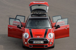 MINI MINI Cooper S (Volante a la derecha) Gama MINI 5 puertas Turismo Exterior Frontal-Cenital 5 puertas