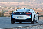BMW i8 Gama i8 Gama i8 Coup&eacute; Kristallwei efecto perlado con acentuac.BMW i Blau Exterior Posterior 3 puertas
