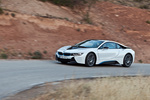 BMW i8 Gama i8 Gama i8 Coup&eacute; Kristallwei efecto perlado con acentuac.BMW i Blau Exterior Posterior-Lateral 3 puertas