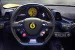Ferrari 458 Gama 458 Speciale A Gama 458 Speciale A Descapotable Amarillo librea Interior Volante 2 puertas