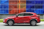 Lexus NX NX 300h F Sport Todo terreno Exterior Lateral 5 puertas