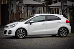 KIA Rio Gama Rio Gama Rio Turismo Clear White Exterior Lateral 5 puertas