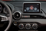 Mazda MX-5 Gama MX-5 Soft Top Luxury Descapotable Interior pantalla 2 puertas