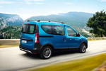 Dacia Dokker Gama Dokker Stepway Stepway Veh&iacute;culo comercial Azul Azurite Exterior Lateral-Posterior 5 puertas