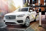 Volvo XC90 T8 Twin Hybrid Inscription Todo terreno Crystal White Metallic  Exterior Frontal 5 puertas