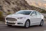 Ford Mondeo HEV 2.0 H&iacute;brido 187 CV Gama Mondeo Turismo Blanco Platino Exterior Lateral-Frontal 4 puertas