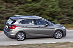 BMW Serie 2 Active Tourer 218d Luxury Monovolumen Platinsilber metalizado Exterior Posterior-Lateral 5 puertas