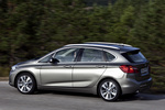 BMW Serie 2 Active Tourer 218d Luxury Monovolumen Platinsilber metalizado Exterior Posterior-Lateral 5 puertas