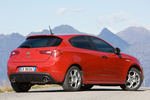 Alfa Romeo Giulietta 1.4 TB 150 CV Sprint Turismo Rojo 8C Competizione Exterior Posterior-Lateral 5 puertas