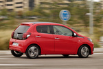 Peugeot 108 1.2 PureTech 82 Allure TOP! Turismo Rojo Scarlet Exterior Lateral 5 puertas