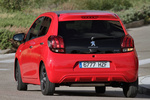 Peugeot 108 1.2 PureTech 82 Allure TOP! Turismo Rojo Scarlet Exterior Trasera 5 puertas