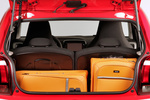 Peugeot 108 1.2 PureTech 82 Allure TOP! Turismo Rojo Scarlet Interior Maletero 5 puertas