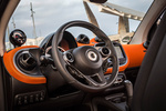 smart fortwo 1.0 71 CV Edition 1 Turismo Interior Volante 3 puertas