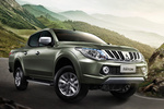 Mitsubishi L200 Triton (versi&oacute;n no europea) Triton (versi&oacute;n no europea) Pick up Exterior Lateral-Frontal 4 puertas