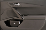 Peugeot 508 2.0 BlueHDi 150 Allure Turismo Interior Puerta 4 puertas