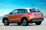 Suzuki Vitara Gama Vitara GLX Todo terreno Naranja Atardecer Metalizado Exterior Lateral-Posterior 5 puertas