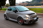 Abarth 695 695 biposto 695 biposto Turismo Exterior Lateral-Frontal 3 puertas