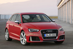 Audi A3 RS 3 Sportback RS 3 Turismo Catalunya red Exterior Frontal-Lateral 5 puertas