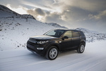Land Rover Discovery Sport Gama Discovery Sport Gama Discovery Sport Todo terreno Barolo Black Exterior Lateral-Frontal 5 puertas