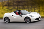 Alfa Romeo 4C Versi&oacute;n para EE.UU. Descapotable Blanco Exterior Lateral-Frontal 2 puertas