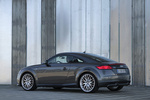 Audi TT 2.0 TFSI 230 CV quattro S tronic Gama TT Coup&eacute; Gris Daytona efecto perla Exterior Lateral-Posterior 2 puertas