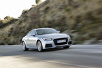 Audi TT 2.0 TDI 184 CV Gama TT Coup&eacute; Plata Florete metalizado Exterior Lateral-Frontal 2 puertas