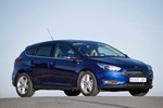 Ford Focus 1.6 TDCi 114 CV Titanium Turismo Deep Impact Blue Exterior Lateral-Frontal 5 puertas