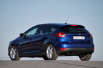 Ford Focus 1.6 TDCi 114 CV Titanium Turismo Deep Impact Blue Exterior Lateral-Posterior 5 puertas