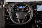 Ford Focus 1.6 TDCi 114 CV Titanium Turismo Deep Impact Blue Interior Volante 5 puertas
